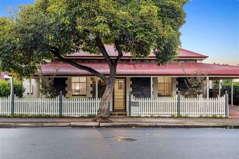 68 mitchell street|68 Mitchell Street, Millswoo .